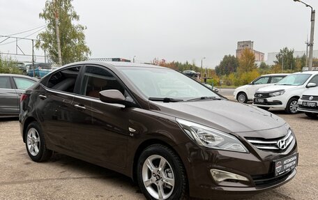 Hyundai Solaris II рестайлинг, 2015 год, 990 000 рублей, 4 фотография