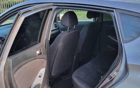 Hyundai Solaris II рестайлинг, 2011 год, 620 000 рублей, 6 фотография
