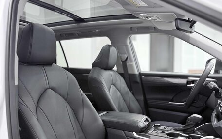 Toyota Highlander, 2026 год, 5 500 000 рублей, 21 фотография