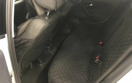 Volkswagen Polo VI (EU Market), 2011 год, 660 000 рублей, 14 фотография