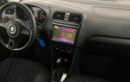 Volkswagen Polo VI (EU Market), 2011 год, 660 000 рублей, 16 фотография