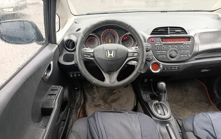 Honda Jazz II рестайлинг, 2011 год, 579 000 рублей, 9 фотография