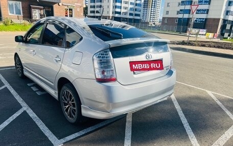 Toyota Prius, 2008 год, 600 000 рублей, 2 фотография