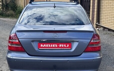 Mercedes-Benz E-Класс, 2005 год, 990 000 рублей, 4 фотография