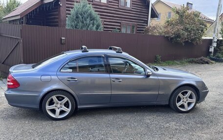 Mercedes-Benz E-Класс, 2005 год, 990 000 рублей, 6 фотография