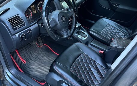 Volkswagen Jetta VI, 2010 год, 400 000 рублей, 9 фотография