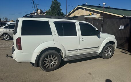 Nissan Pathfinder, 2011 год, 1 600 000 рублей, 4 фотография