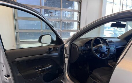 Skoda Octavia, 2011 год, 695 000 рублей, 21 фотография