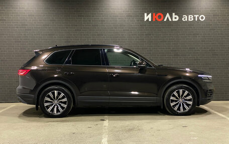Volkswagen Touareg III, 2019 год, 3 350 000 рублей, 4 фотография
