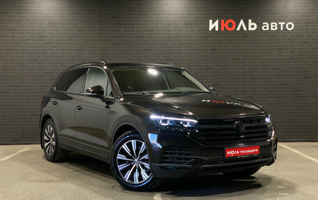 Volkswagen Touareg III, 2019 год, 3 350 000 рублей, 3 фотография