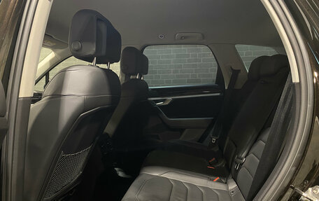 Volkswagen Touareg III, 2019 год, 3 350 000 рублей, 13 фотография