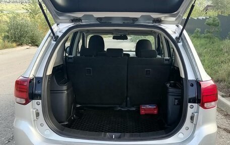 Mitsubishi Outlander III рестайлинг 3, 2017 год, 2 100 000 рублей, 9 фотография