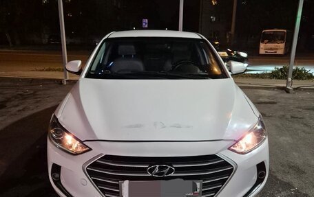 Hyundai Elantra VI рестайлинг, 2016 год, 800 000 рублей, 8 фотография