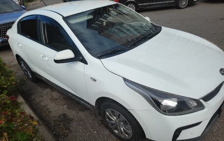 KIA Rio IV, 2017 год, 907 000 рублей, 4 фотография