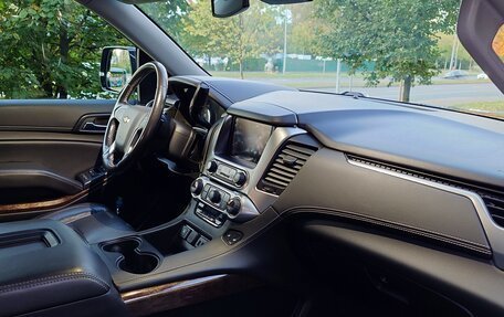 Chevrolet Tahoe IV, 2018 год, 4 800 000 рублей, 13 фотография
