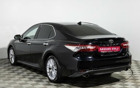 Toyota Camry, 2018 год, 2 899 000 рублей, 7 фотография