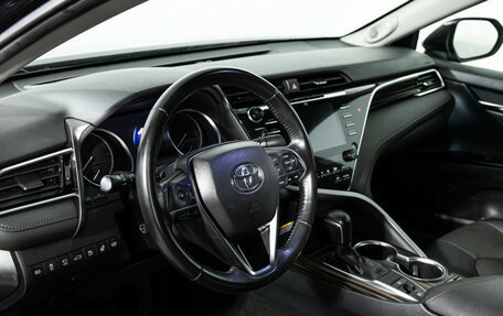 Toyota Camry, 2018 год, 2 899 000 рублей, 12 фотография