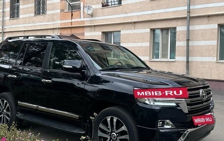 Toyota Land Cruiser 200, 2012 год, 3 687 000 рублей, 8 фотография