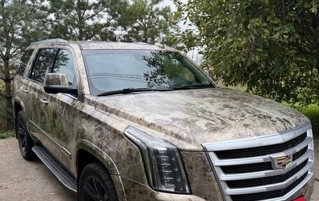 Cadillac Escalade IV, 2016 год, 4 000 000 рублей, 1 фотография