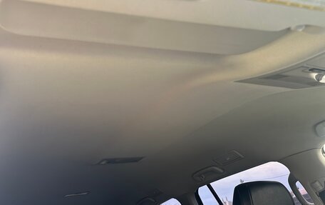 Toyota Land Cruiser 200, 2012 год, 3 687 000 рублей, 28 фотография