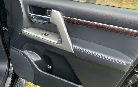 Toyota Land Cruiser 200, 2012 год, 3 687 000 рублей, 29 фотография