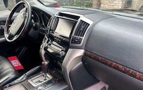 Toyota Land Cruiser 200, 2012 год, 3 687 000 рублей, 27 фотография