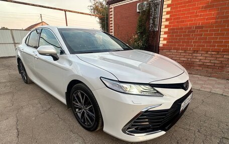 Toyota Camry, 2021 год, 3 200 000 рублей, 7 фотография