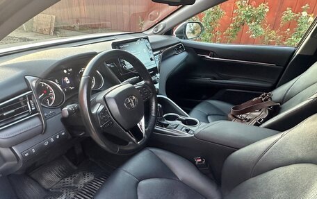 Toyota Camry, 2021 год, 3 200 000 рублей, 11 фотография