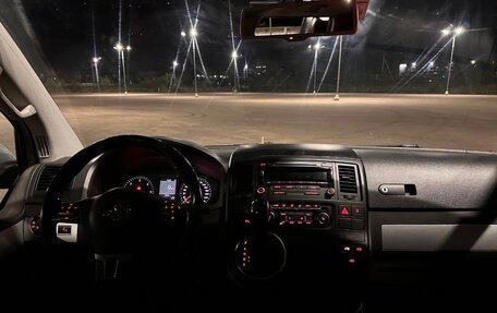 Volkswagen Multivan T5, 2014 год, 2 469 000 рублей, 10 фотография