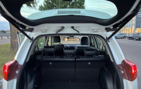 Toyota RAV4, 2014 год, 1 850 000 рублей, 14 фотография