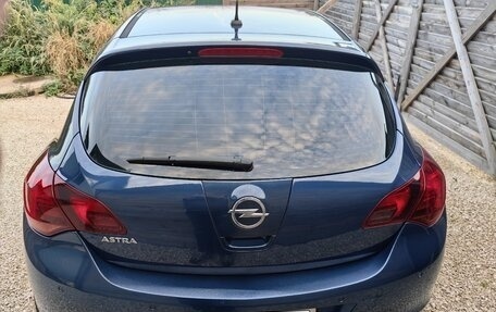Opel Astra J, 2011 год, 659 000 рублей, 5 фотография