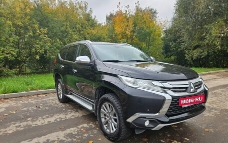 Mitsubishi Pajero Sport III рестайлинг, 2019 год, 3 000 000 рублей, 2 фотография