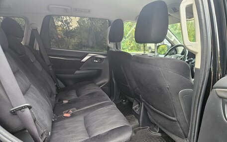 Mitsubishi Pajero Sport III рестайлинг, 2019 год, 3 000 000 рублей, 8 фотография