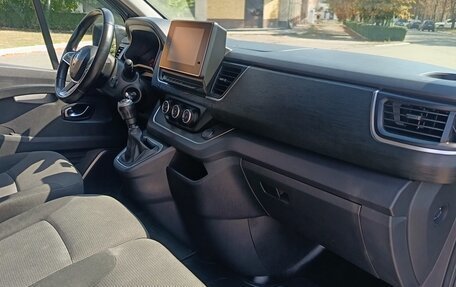 Renault Trafic, 2022 год, 3 950 000 рублей, 15 фотография