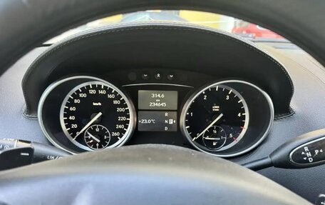 Mercedes-Benz GL-Класс, 2012 год, 1 824 000 рублей, 11 фотография