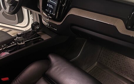 Volvo XC60 II, 2019 год, 3 690 000 рублей, 8 фотография