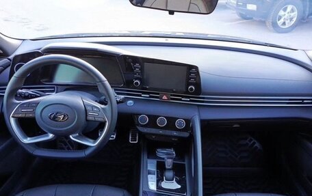 Hyundai Elantra, 2025 год, 2 200 000 рублей, 2 фотография