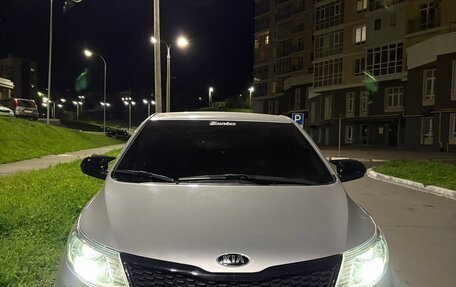 KIA Rio III рестайлинг, 2015 год, 1 000 000 рублей, 8 фотография
