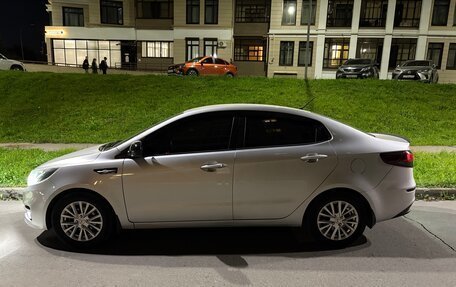KIA Rio III рестайлинг, 2015 год, 1 000 000 рублей, 7 фотография