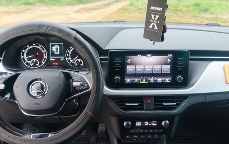 Skoda Rapid II, 2021 год, 1 830 000 рублей, 10 фотография