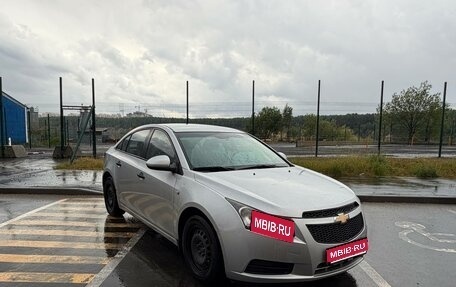 Chevrolet Cruze II, 2010 год, 680 000 рублей, 1 фотография