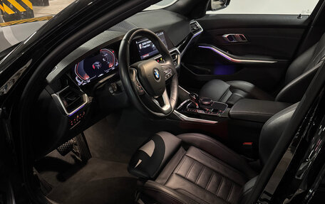 BMW 3 серия, 2019 год, 3 900 000 рублей, 12 фотография