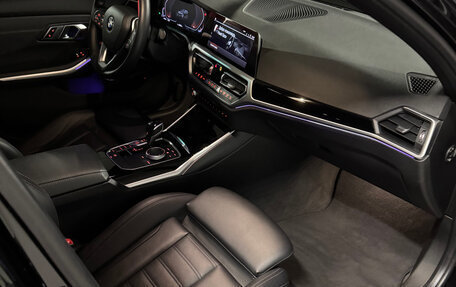 BMW 3 серия, 2019 год, 3 900 000 рублей, 10 фотография