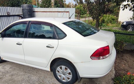 Volkswagen Polo VI (EU Market), 2012 год, 700 000 рублей, 2 фотография
