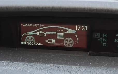 Toyota Prius, 2010 год, 820 000 рублей, 9 фотография