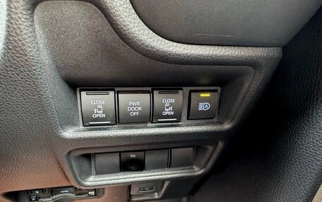 Toyota Sienta, 2023 год, 1 315 000 рублей, 15 фотография