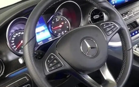 Mercedes-Benz V-Класс, 2023 год, 9 700 000 рублей, 4 фотография