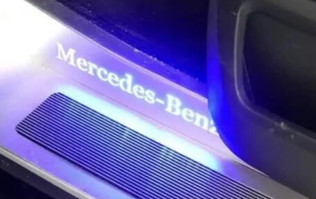 Mercedes-Benz V-Класс, 2023 год, 9 700 000 рублей, 23 фотография