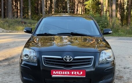 Toyota Avensis III рестайлинг, 2007 год, 830 000 рублей, 7 фотография