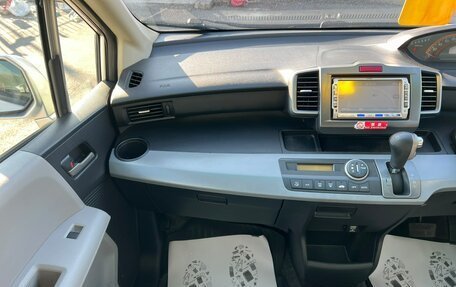 Honda Freed I, 2008 год, 999 999 рублей, 18 фотография